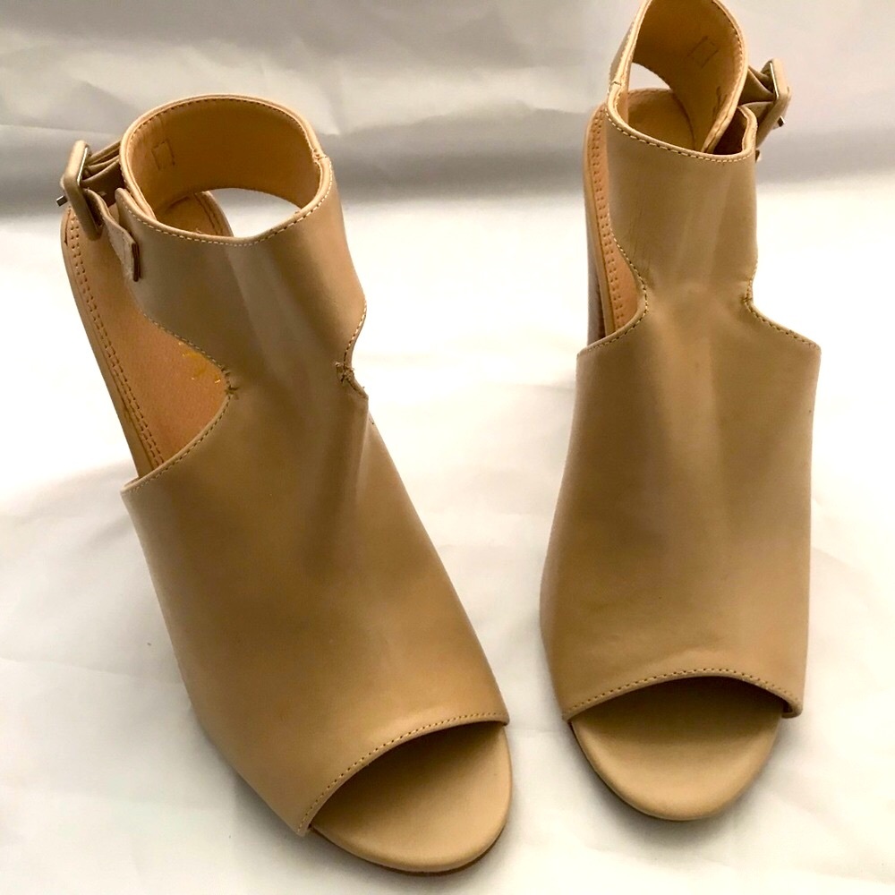 Liliana open-toe, sling back, high heels shoes.